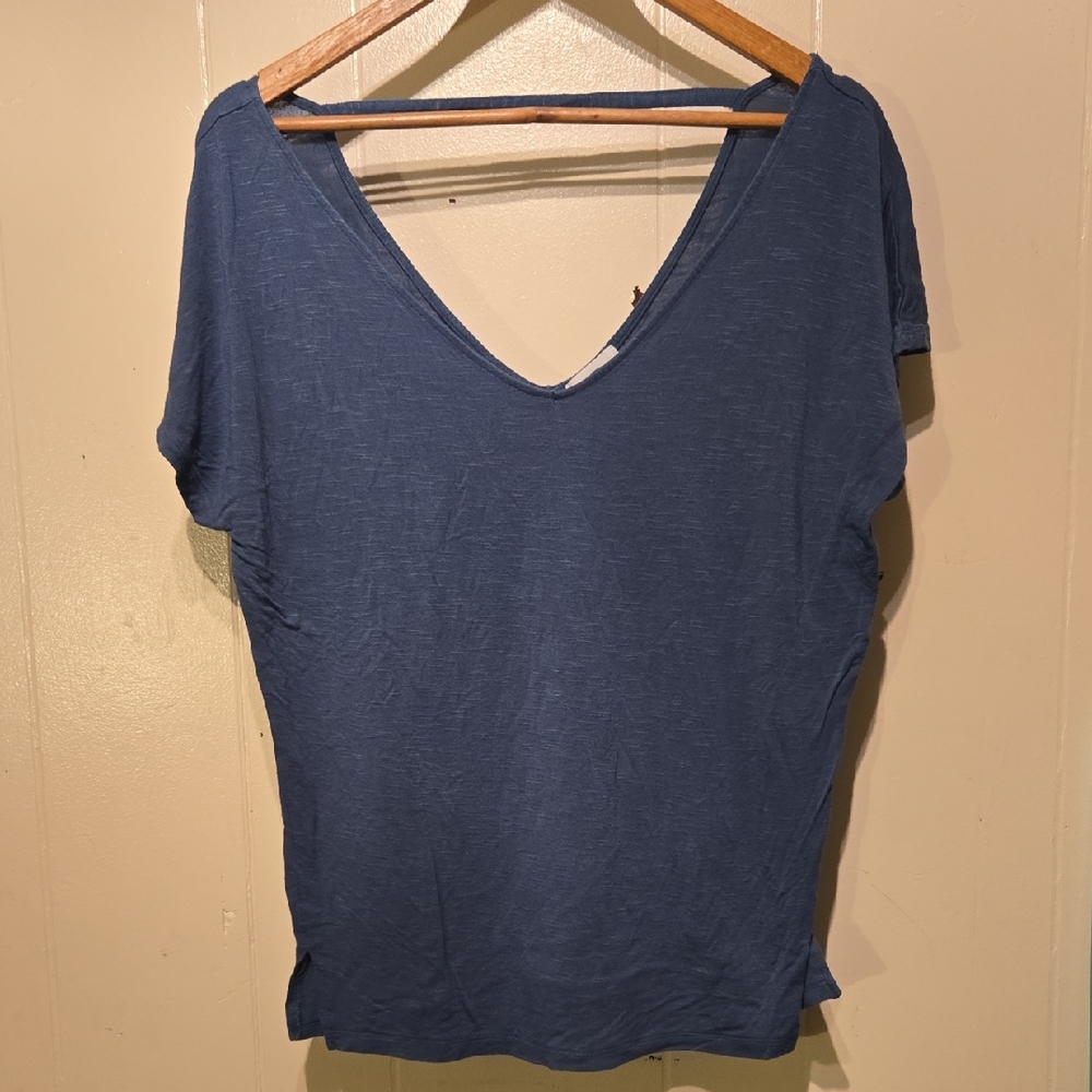 Old Navy Blue V-Neck Short Sleeve Tee